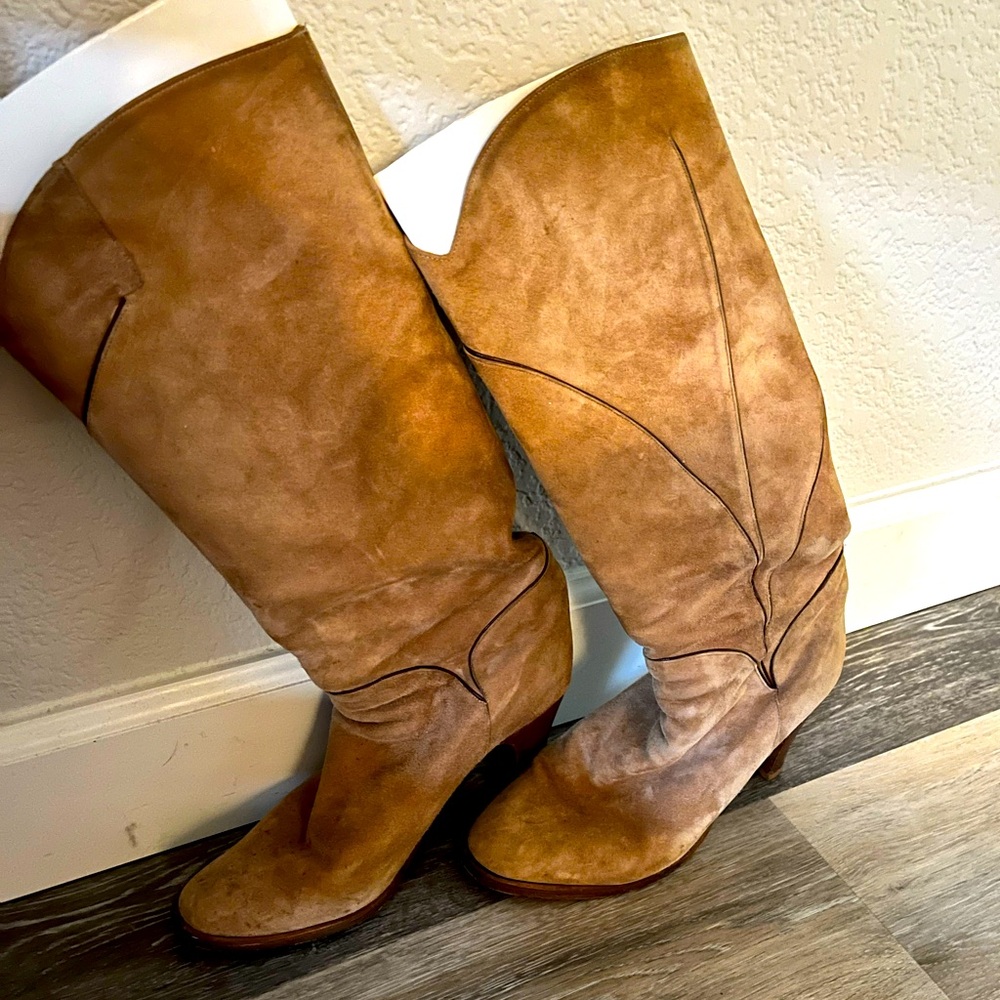 Vintage Charles Jourdan suede boots